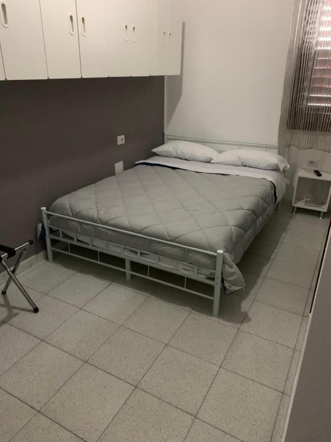 Bedroom Low Cost Di Elisa Куартучу Екстериор снимка